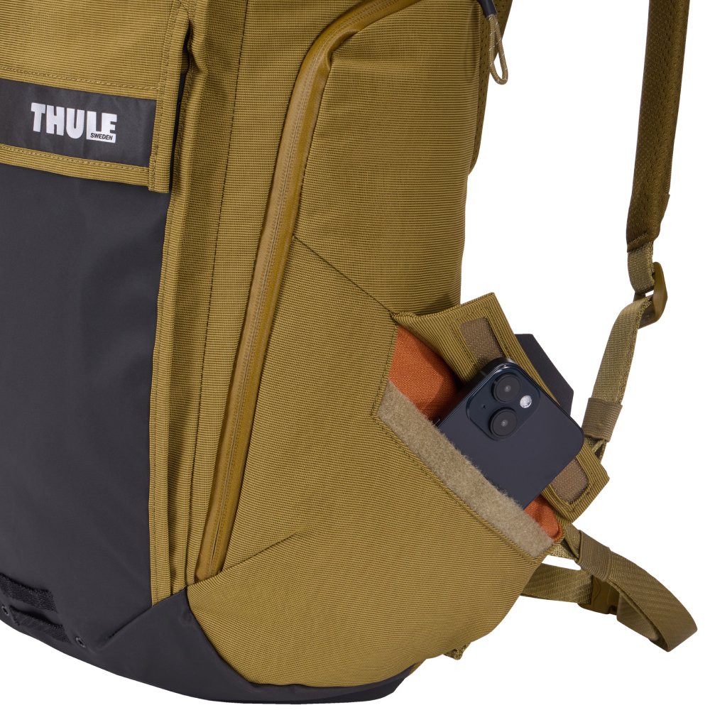 Thule_Paramount_Bike_Commute_20L_3205234_03.jpg