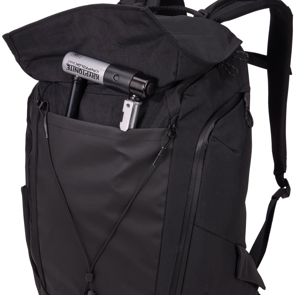 Thule_Paramount_Bike_Commute_28L_3205235_03.jpg