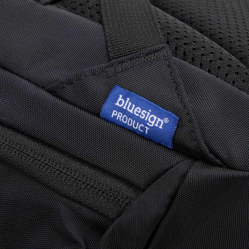 Thule_Enroute_21L_Black_3205500_05.jpg