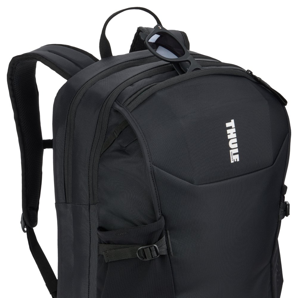 Thule_Enroute_30L_Black_3205512_04.jpg