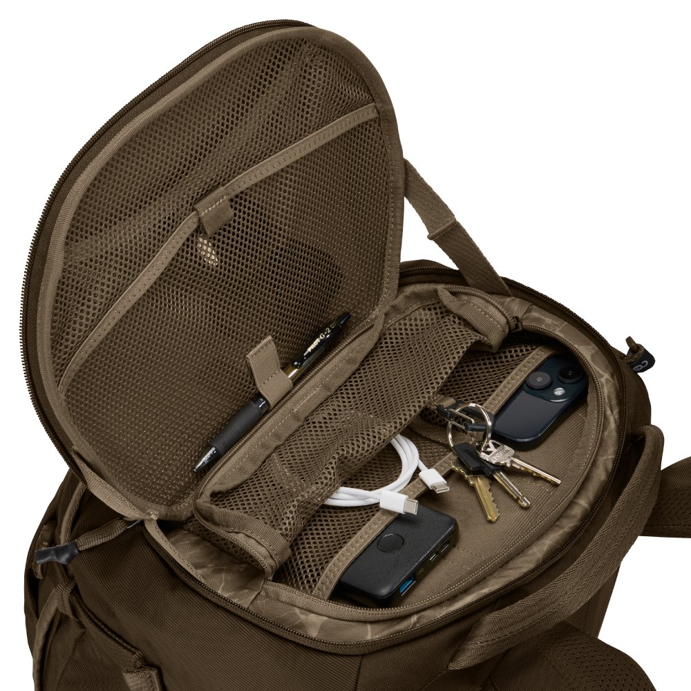 Thule_Landmark_40L_DeepKhaki_3205310_img02.jpg