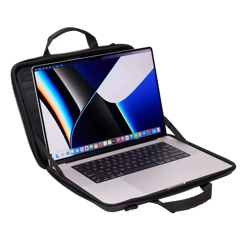 Thule Gauntlet MacBook&reg; Pro Attach&#232; 16"